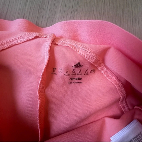 Adidas Women Neon Tennis skirt with shorts size Small 1002 - Picture 6 of 11
